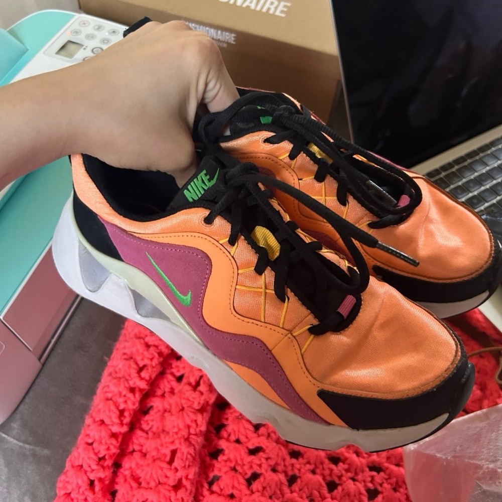 Nike shoes
